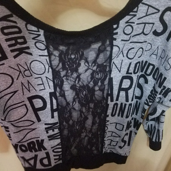 Off the shoulder shirt - Picture 2 of 3